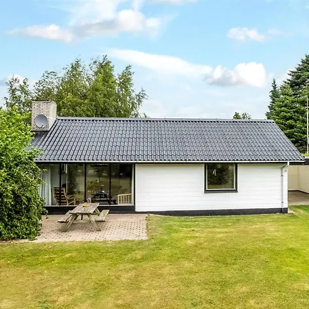 Ognen - 800m From The Sea By Interhome Vakantiehuis