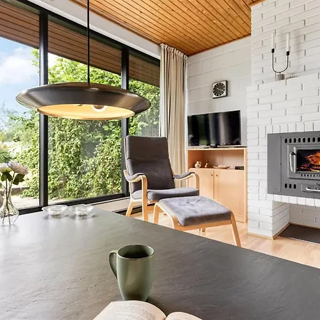 Vakantiehuis Ognen - 800m From The Sea By Interhome Bøtø By
