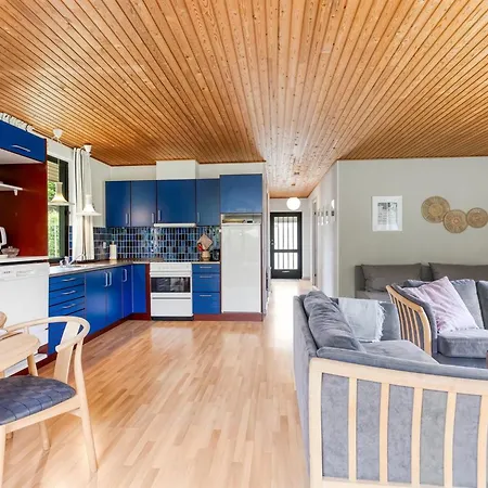 Ognen - 800m From The Sea By Interhome * Bøtø By