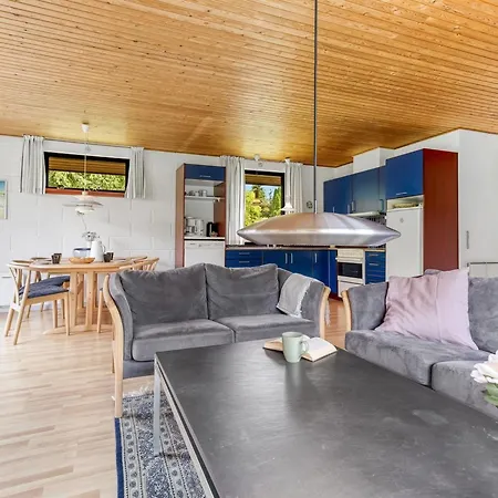 Ognen - 800m From The Sea By Interhome Vakantiehuis Bøtø By