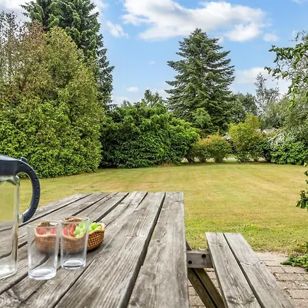 Vakantiehuis Ognen - 800m From The Sea By Interhome *